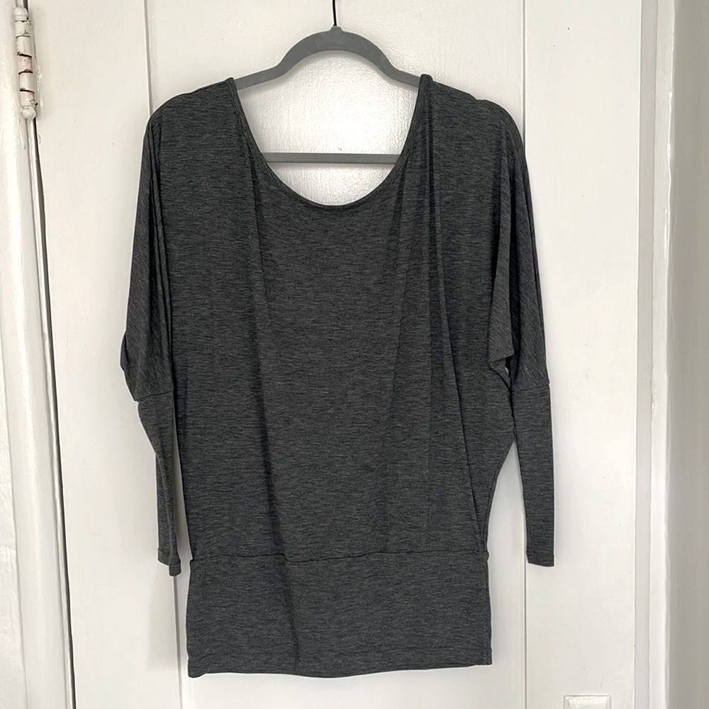 Lucy Cozy Activewear shirt XS